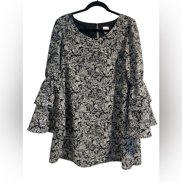 A New Day Women’s Printed Bell Sleeve Shift Dress Black Small - Picture 2 of 7
